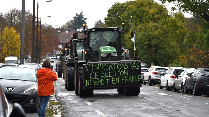 1badbb44-6-annie-genevard-sur-le-terrain-la-coordination-rurale-toujours-mobilisee